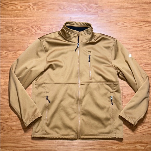 The Swiss Tech Men's Softshell Jacket - Picture 5 of 10